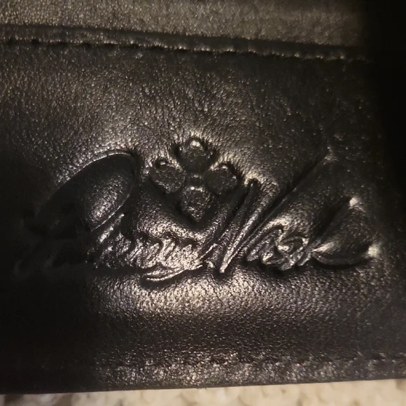 Patricia Nash Black Leather Key & Card Holder with Decorative Detail - Picture 4 of 6